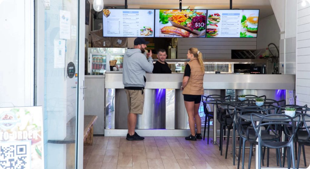 JP McCafferey's chooses Mandoe for digital signage