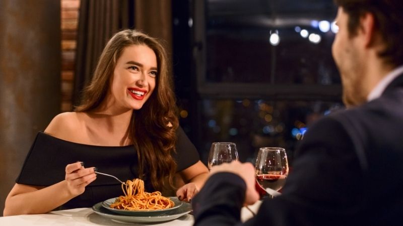 Cities in America for a First Date_4